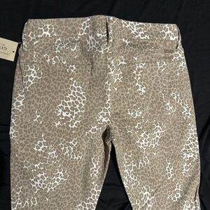 New Guess by Marciano Beige Snow Leopard Animal Print Jeans 27